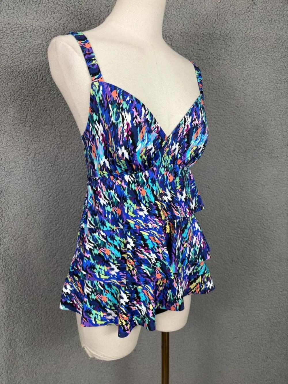Swim Solutions Women's Printed Tiered Fauxkini One-Piece Swimsuit Size 8 NWT's. - Picture 2 of 8